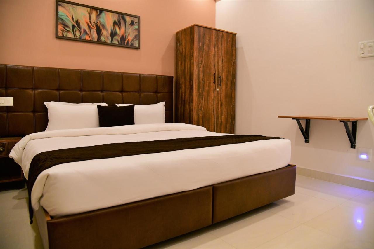 Xcel Luxury Hotel Apartments-Home Living Redefined 迈索尔 外观 照片